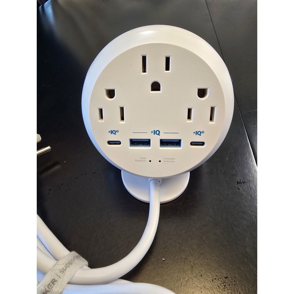 Anker 8-in-1 Magnetic Charging Station Power Strip 65W MagSafe Desktop Charger